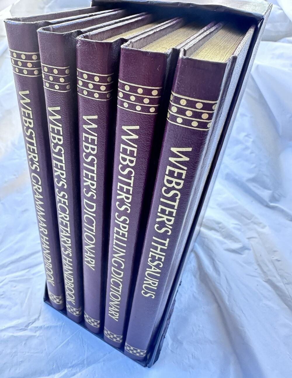 Webster’s New Deluxe Desk Reference Library 5 Volume Set 1992 Hardcover Complete